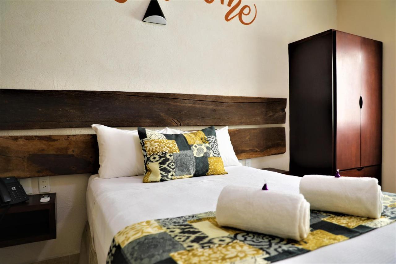 Hotel 12 BEES Playa del Carmen Exterior foto