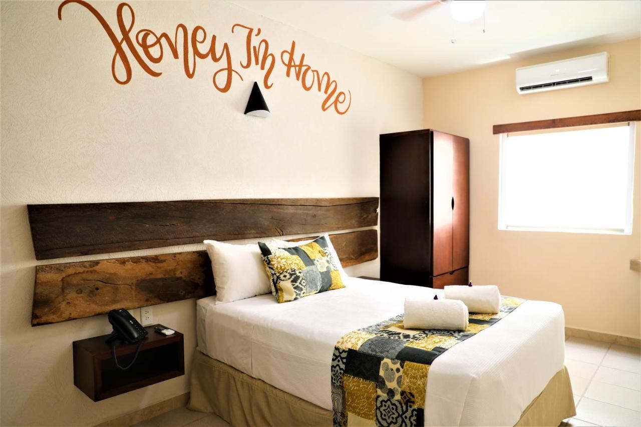 Hotel 12 BEES Playa del Carmen Exterior foto
