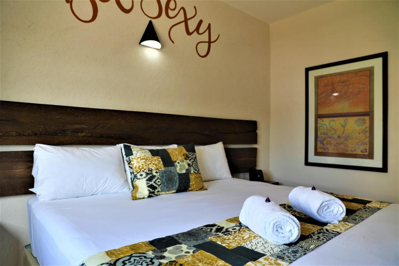 Hotel 12 BEES Playa del Carmen Exterior foto